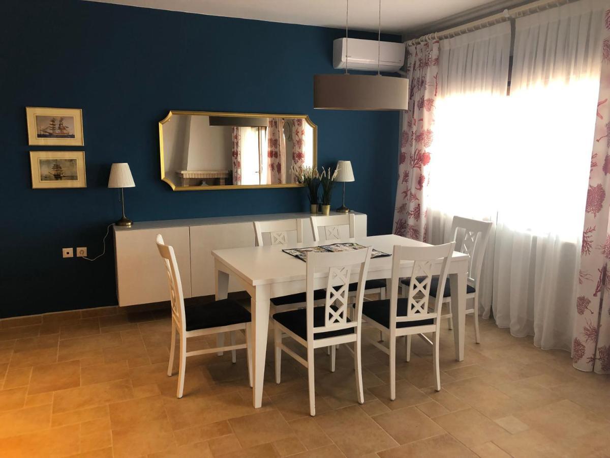 Navy Blue Apartment Nea Skioni Ngoại thất bức ảnh