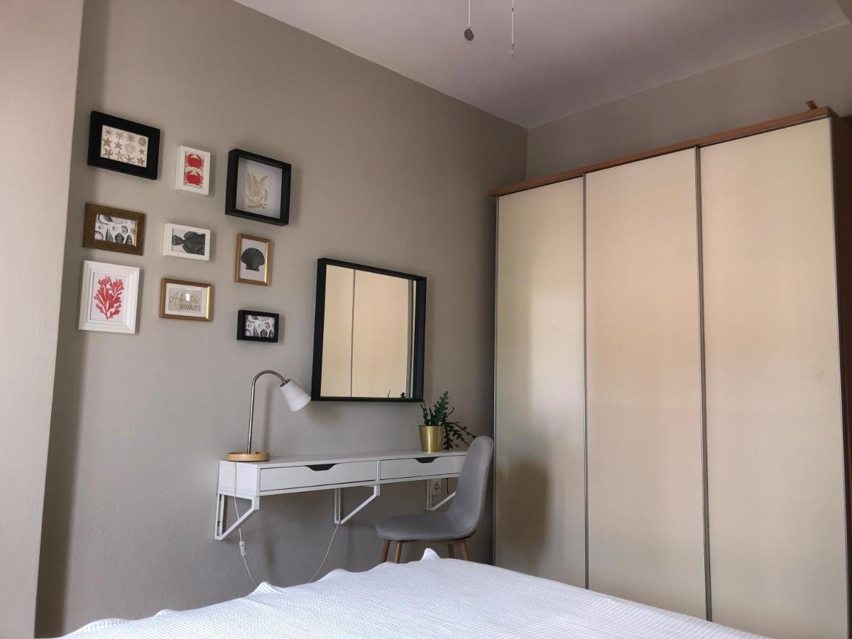 Navy Blue Apartment Nea Skioni Ngoại thất bức ảnh