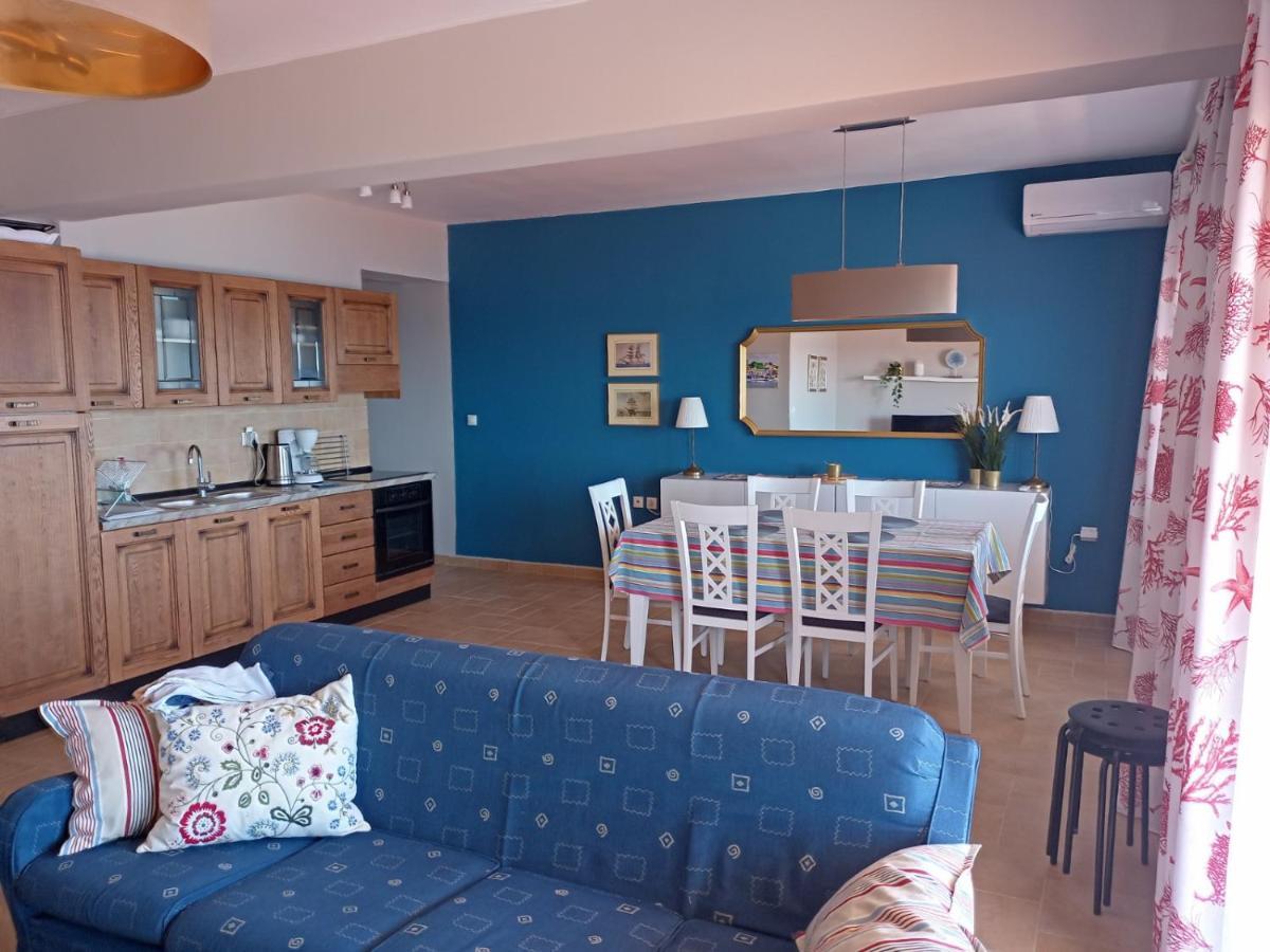 Navy Blue Apartment Nea Skioni Ngoại thất bức ảnh