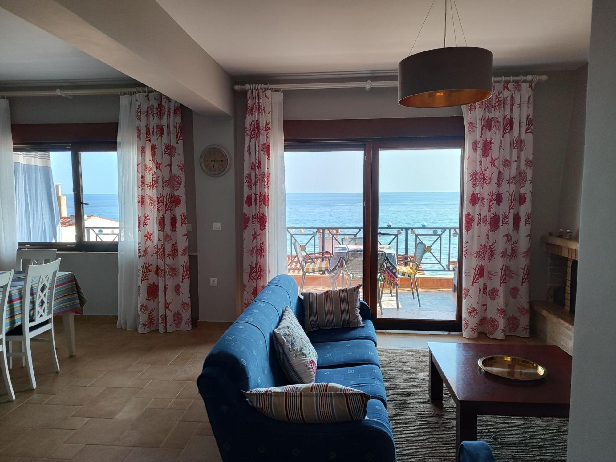 Navy Blue Apartment Nea Skioni Ngoại thất bức ảnh