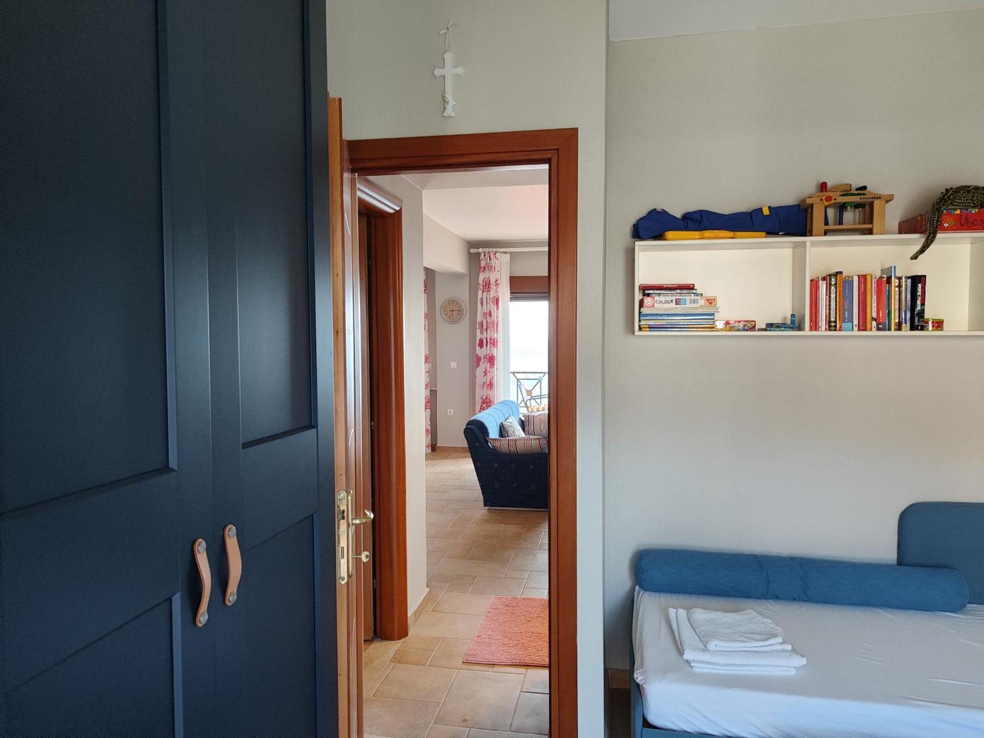 Navy Blue Apartment Nea Skioni Ngoại thất bức ảnh