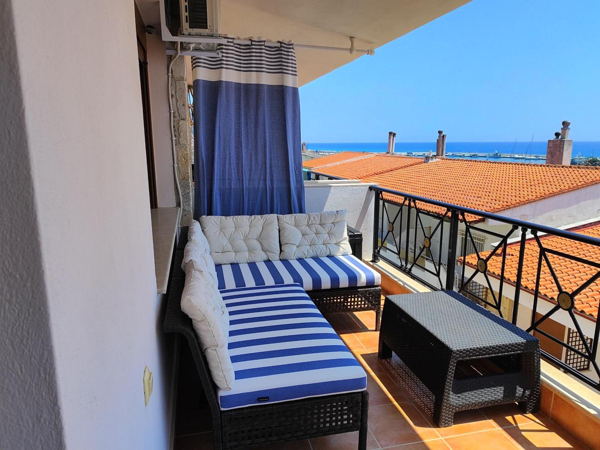 Navy Blue Apartment Nea Skioni Ngoại thất bức ảnh